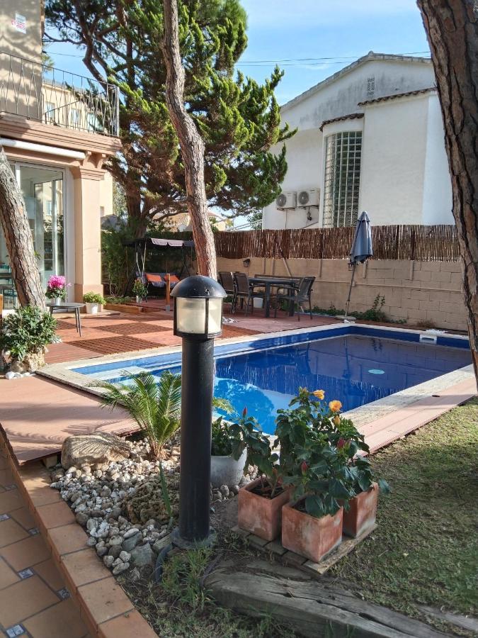 Villa Bella Estanca Castelldefels Eksteriør billede