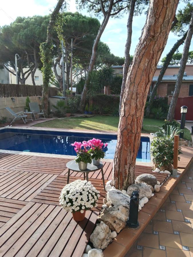 Villa Bella Estanca Castelldefels Eksteriør billede